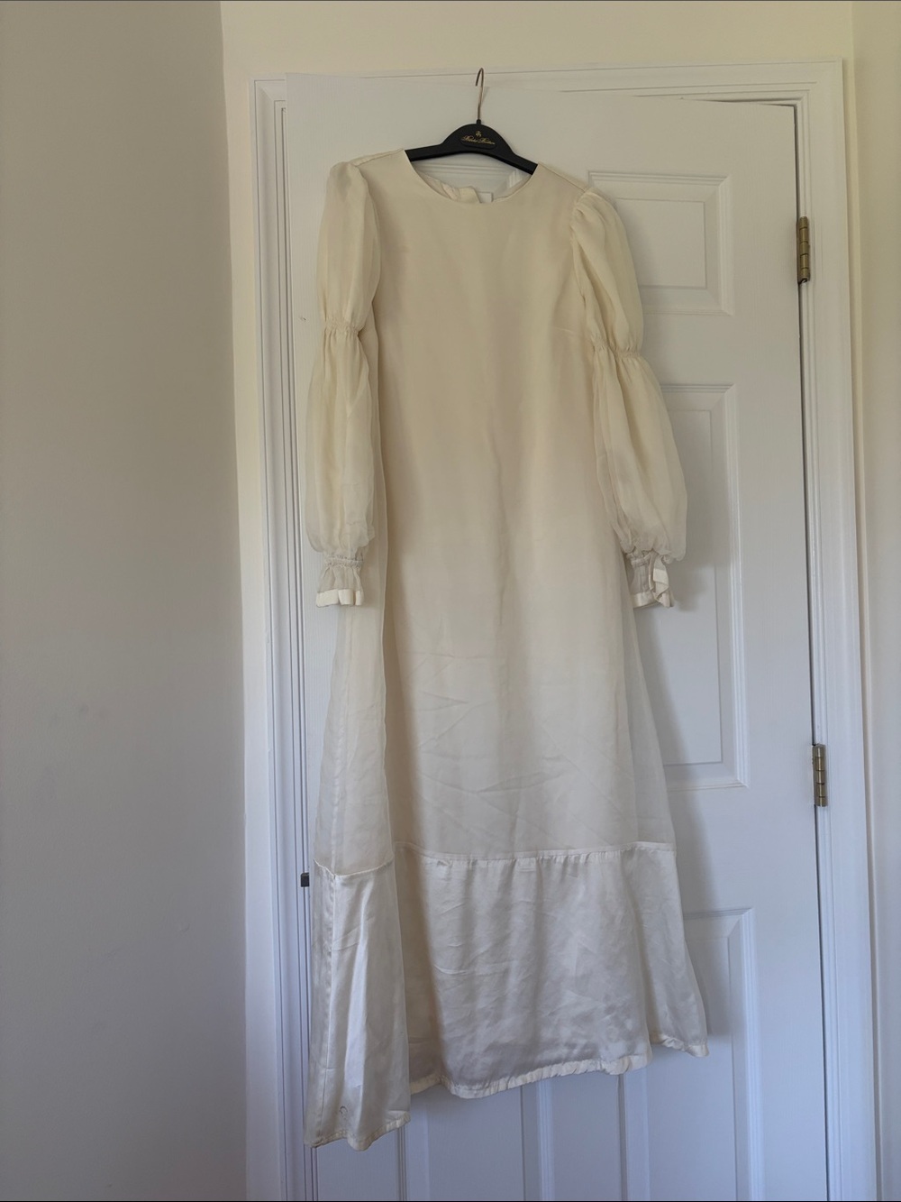 Elegant Cream Long Sleeve Maxi Dress